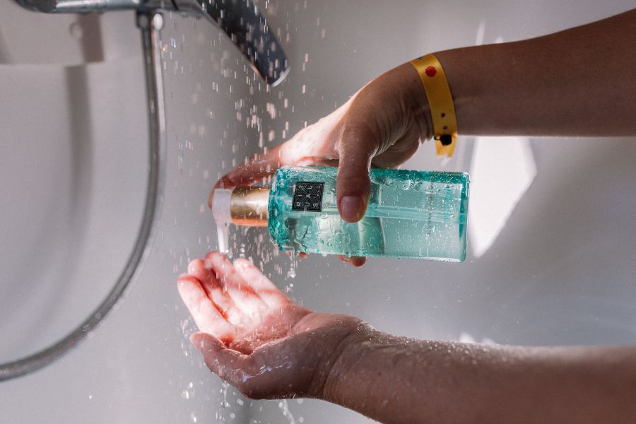 Camping Tucan Family-Bungalow para familias con niños ducha con Rituals