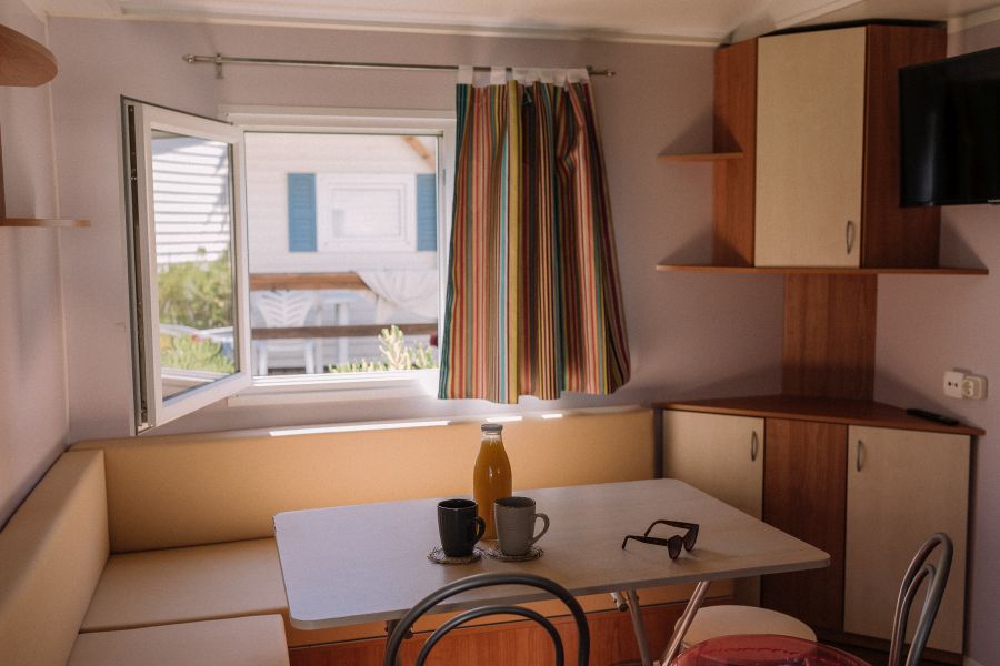 1Camping Senia Riu Exterior Mobil Home en la naturaleza