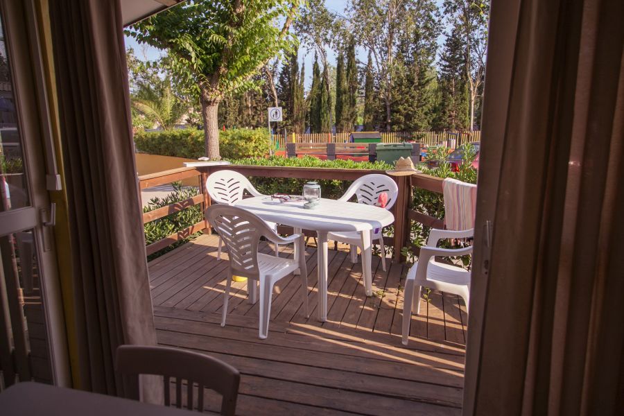 3  Tucan-Family-Bungalow para familias con niños-terraza