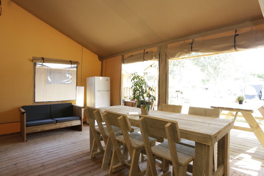 4 Camping Senia Riu Comedor Glamping Farm -Glamping en Catalunya (Sant Pere Pescador)