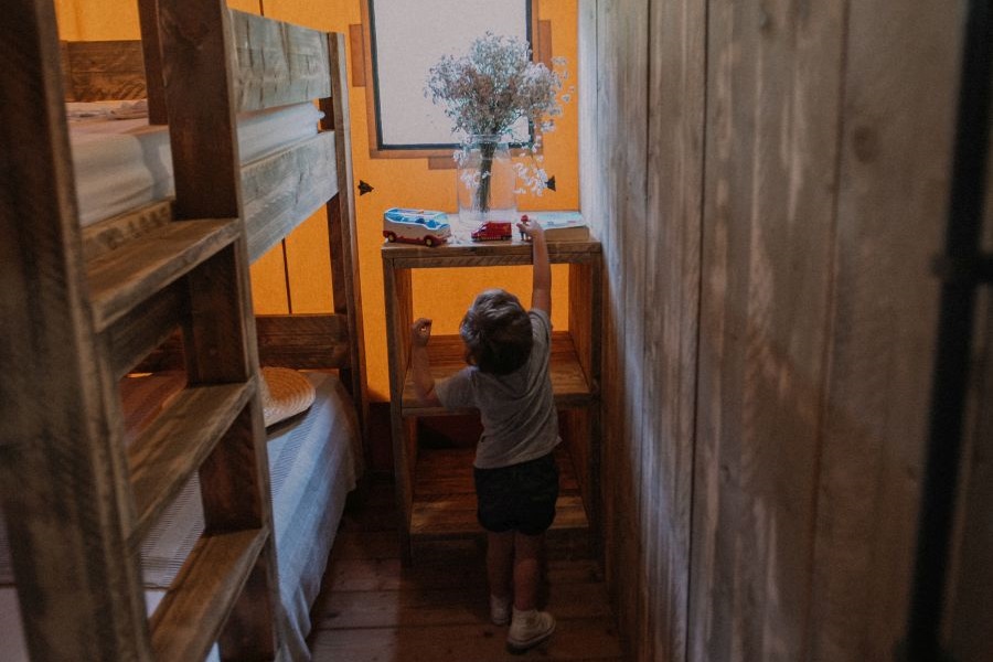 8Camping Senia Riu Lavabo Glamping Woody tienda de lujo