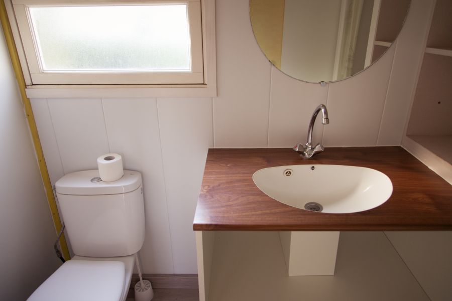 8 Tucan-Family-Bungalow para familias con niños-wc