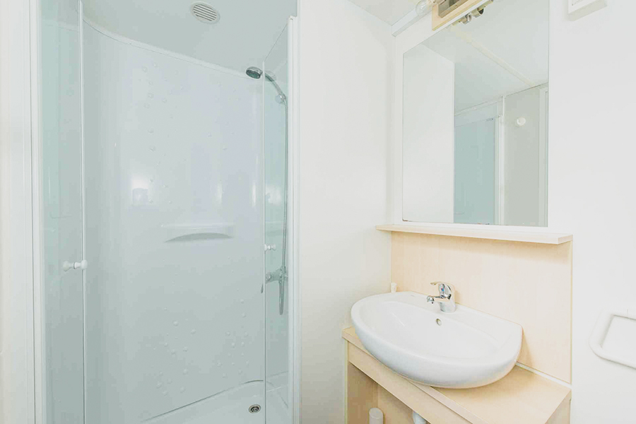 Mobile Home Comfort Badkamer