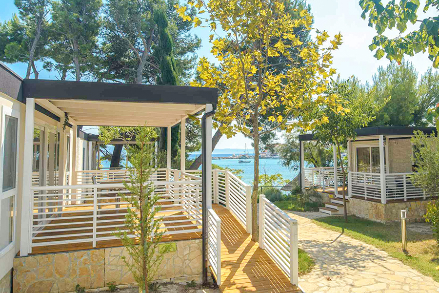 Mobile Home Premium Access buiten oprit