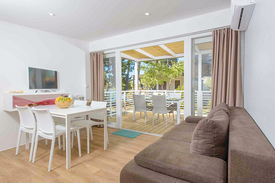 Mobile Home Premium Eetkamer Terras