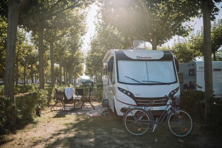 Autocaravana en el camping