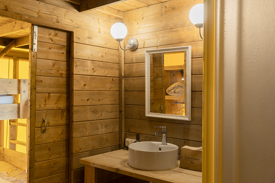 Camping Sènia Riu Salon Glamping XL para grupos