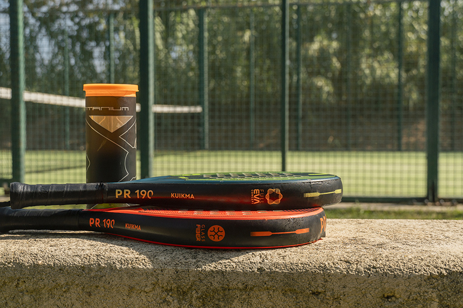 Pista padel renovada en camping Sènia Riu