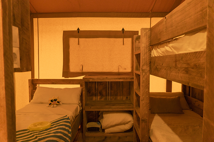 Camping Caballo de Mar Glamping Safari_lavabo ducha Glamping en primera linea