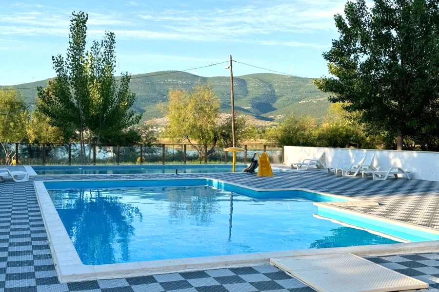 camping karin croacia dos piscinas galeria